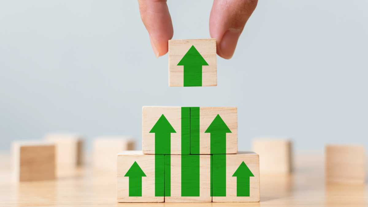 Invest What is Growth Investing