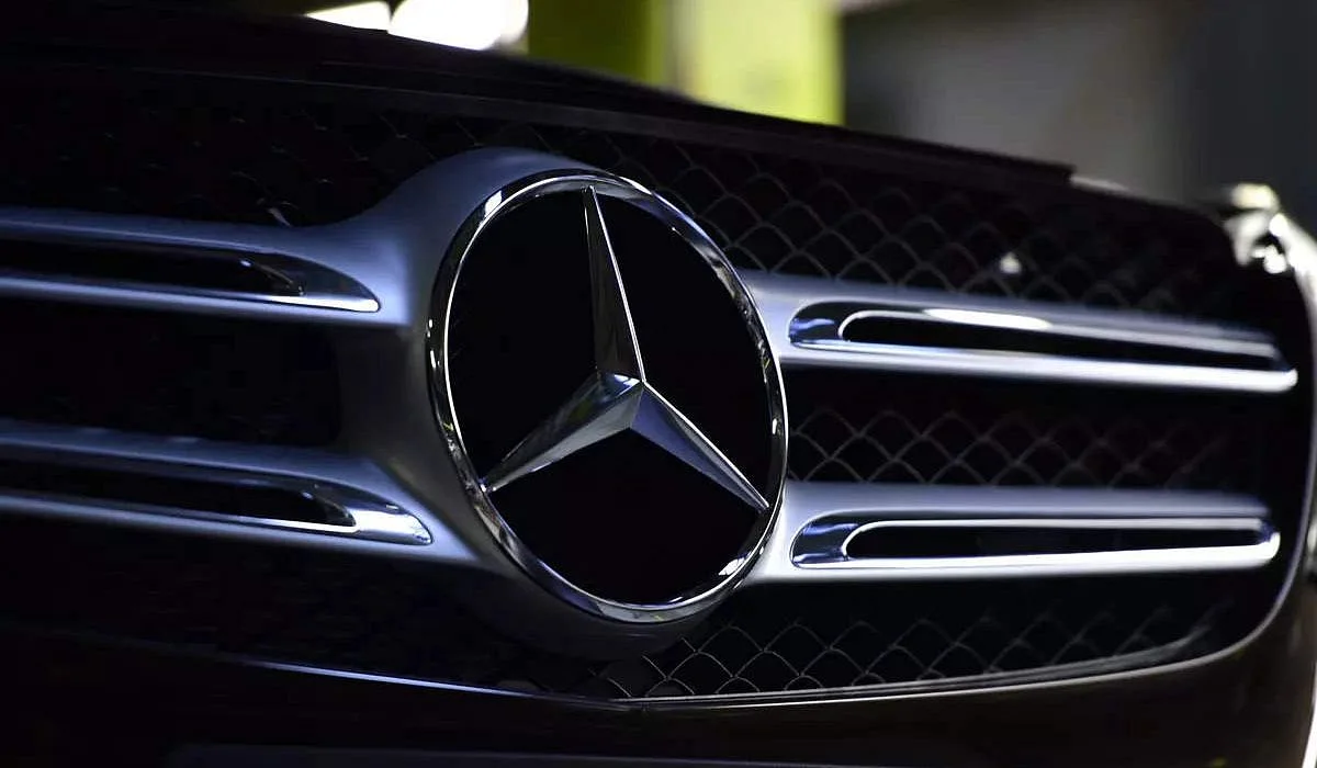Mercedes Benz, Bu Altcoin ile Ortaklık Kurdu: Fiyat Fırladı!