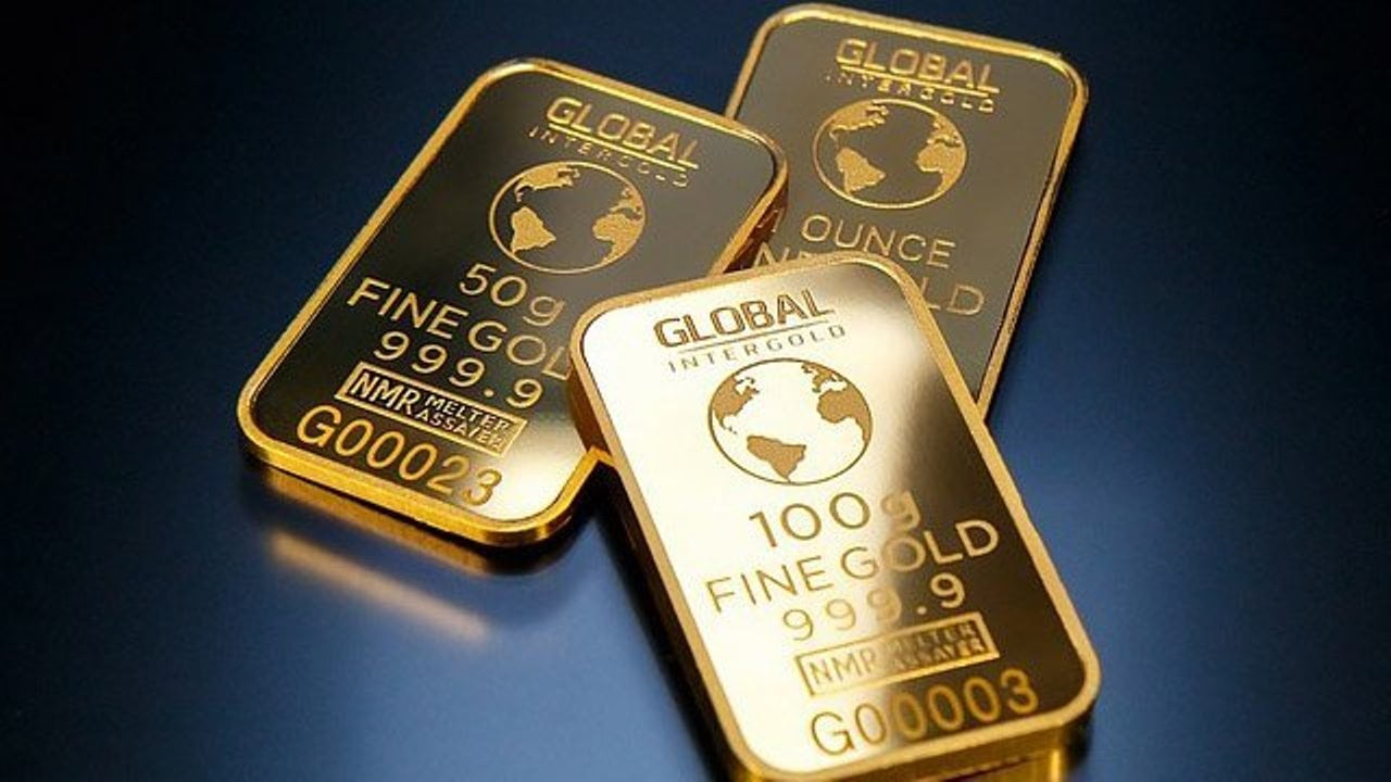 Analistler Yorumluyor: Altın Fiyatları Nereye Gidiyor?